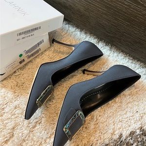 Manolo Blahnik Maysale 90 Silk Pump - $600 Vs $880
